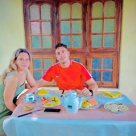 Arani Homestay Polonnaruwa Exteriör bild