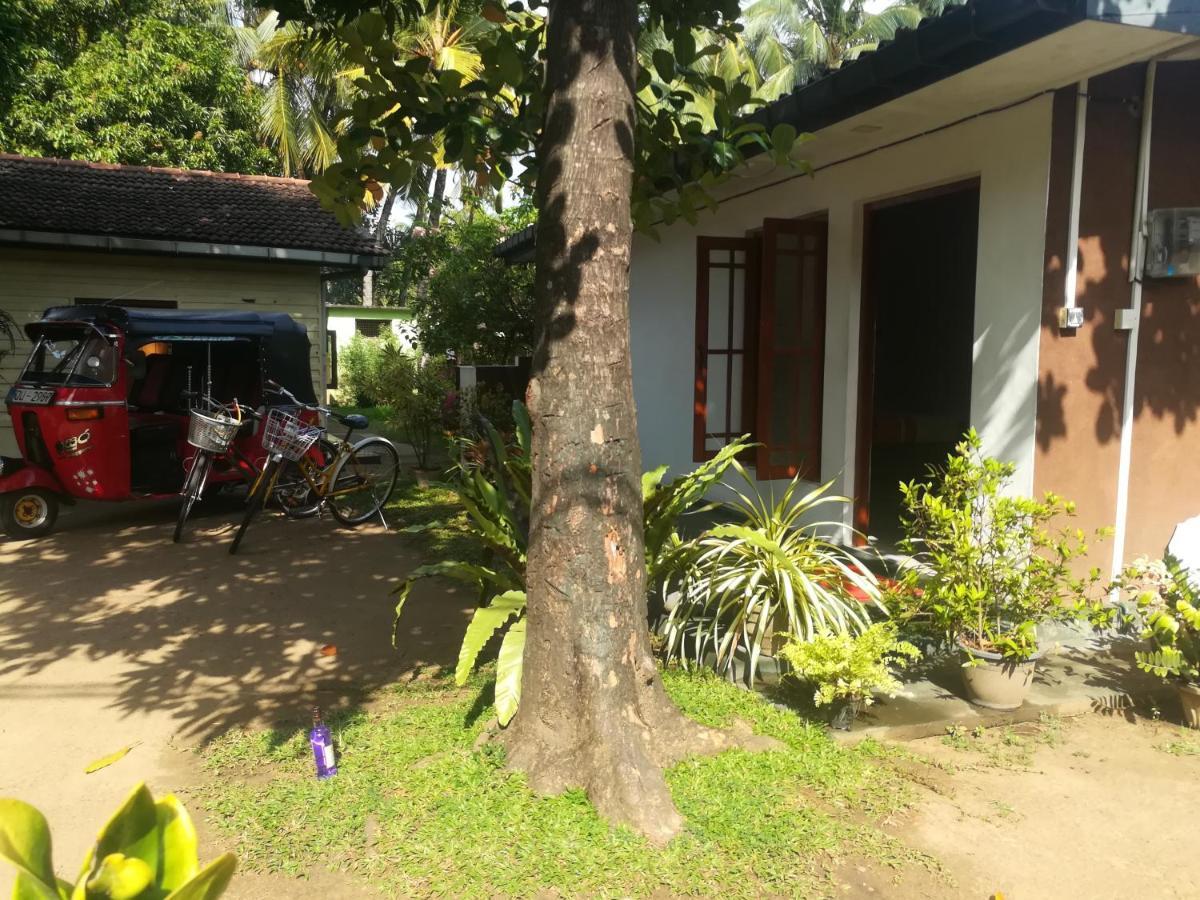 Arani Homestay Polonnaruwa Exteriör bild