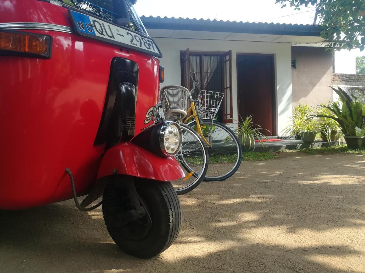 Arani Homestay Polonnaruwa Exteriör bild